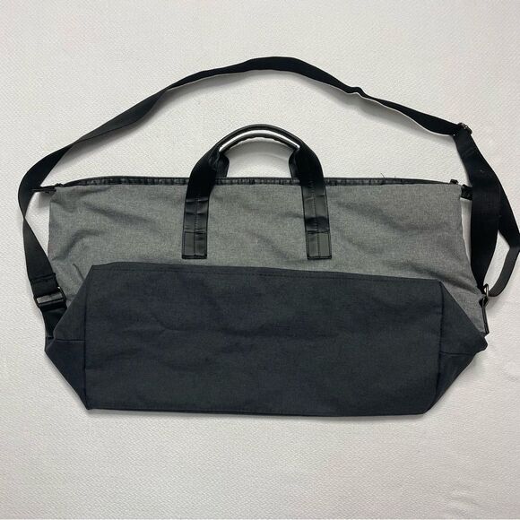 Calvin Klein Gray Black Weekender Duffle Bag Handles and Long Strap - Picture 3 of 14